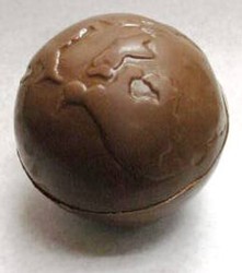 Chocolate World Globe XL 3D