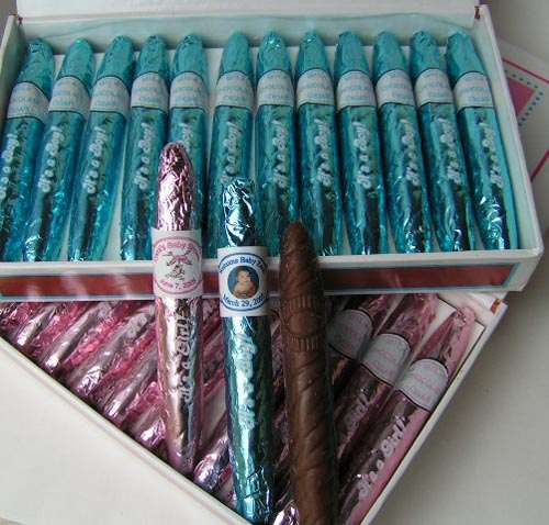 Fine Chocolate Cigar Box - 24 cigars (Blue OR Pink) - Click Image to Close