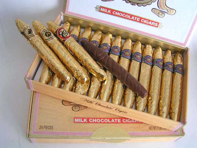 Fine Gold Chocolate Cigar Box - 24 cigars - Click Image to Close